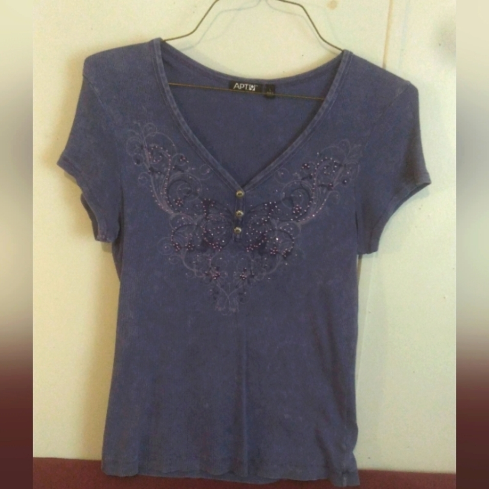Women's L purple shirt w/butterfly embellishment